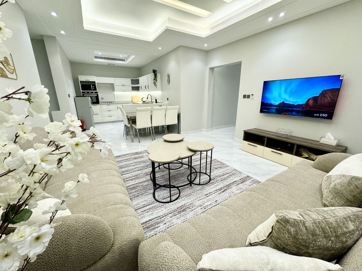 Four-bedroom Smart Apartment