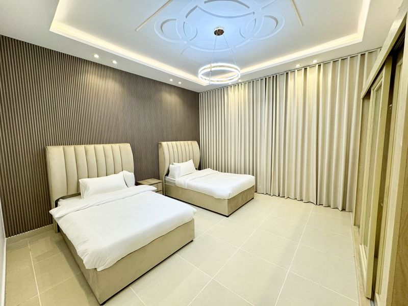 Four-bedroom Apartment — photo 11